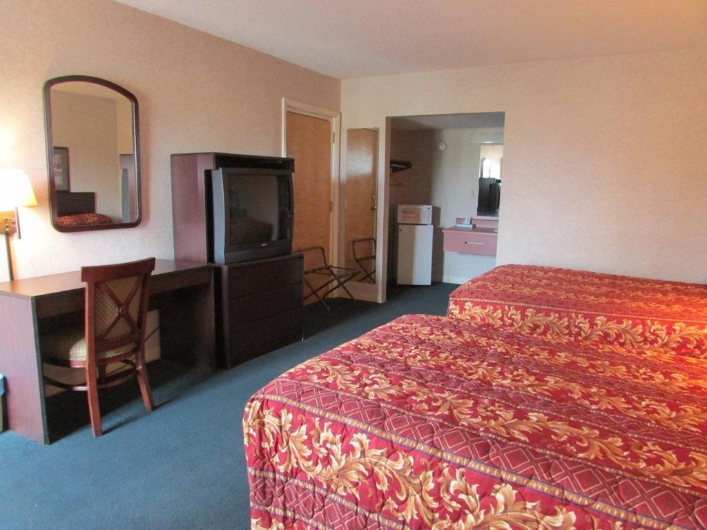 New Valdosta Inn And Suites Oda fotoğraf